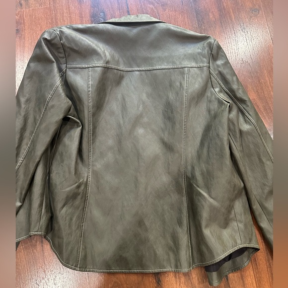 Zara Women Green Vegan Leather Western Jacket Size Small pearl button snaps - Picture 12 of 12